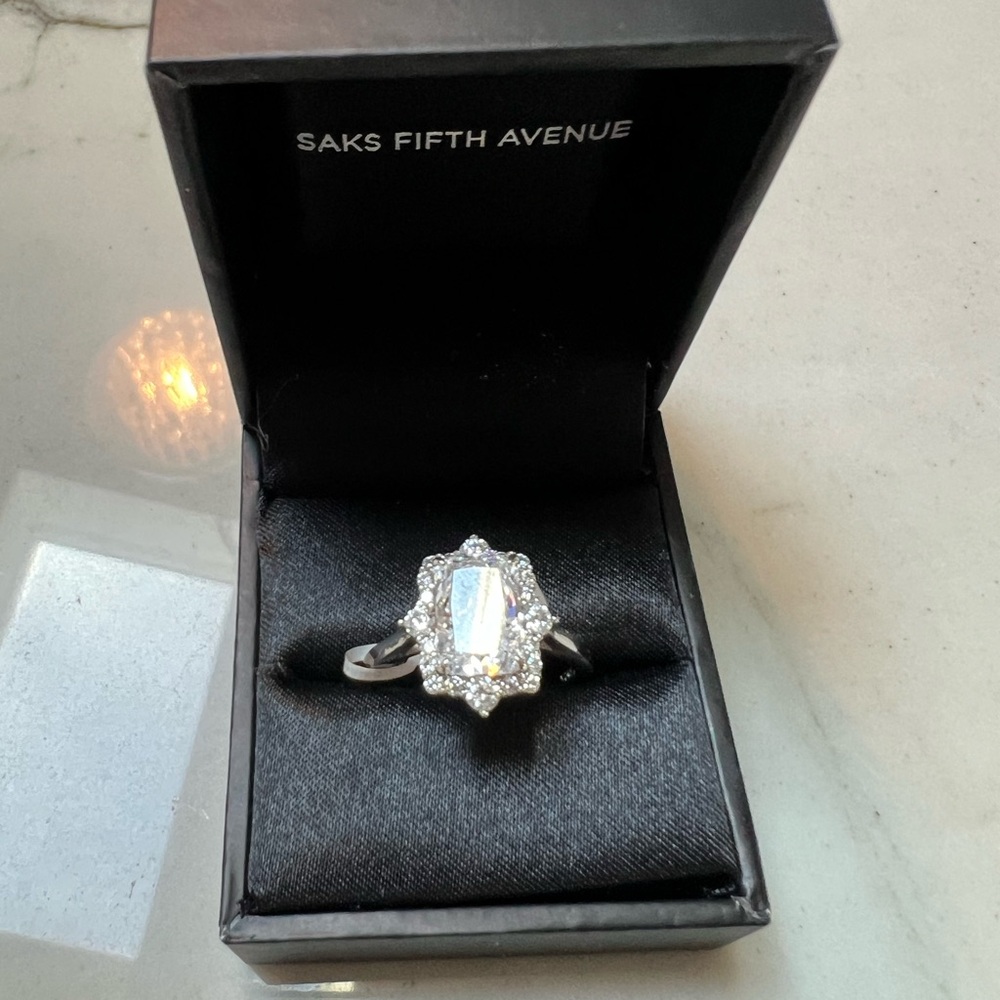 Elegant Silver Ring with Crystal Accents